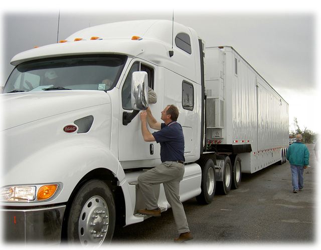 How To Find And Hire Good Truck Drivers